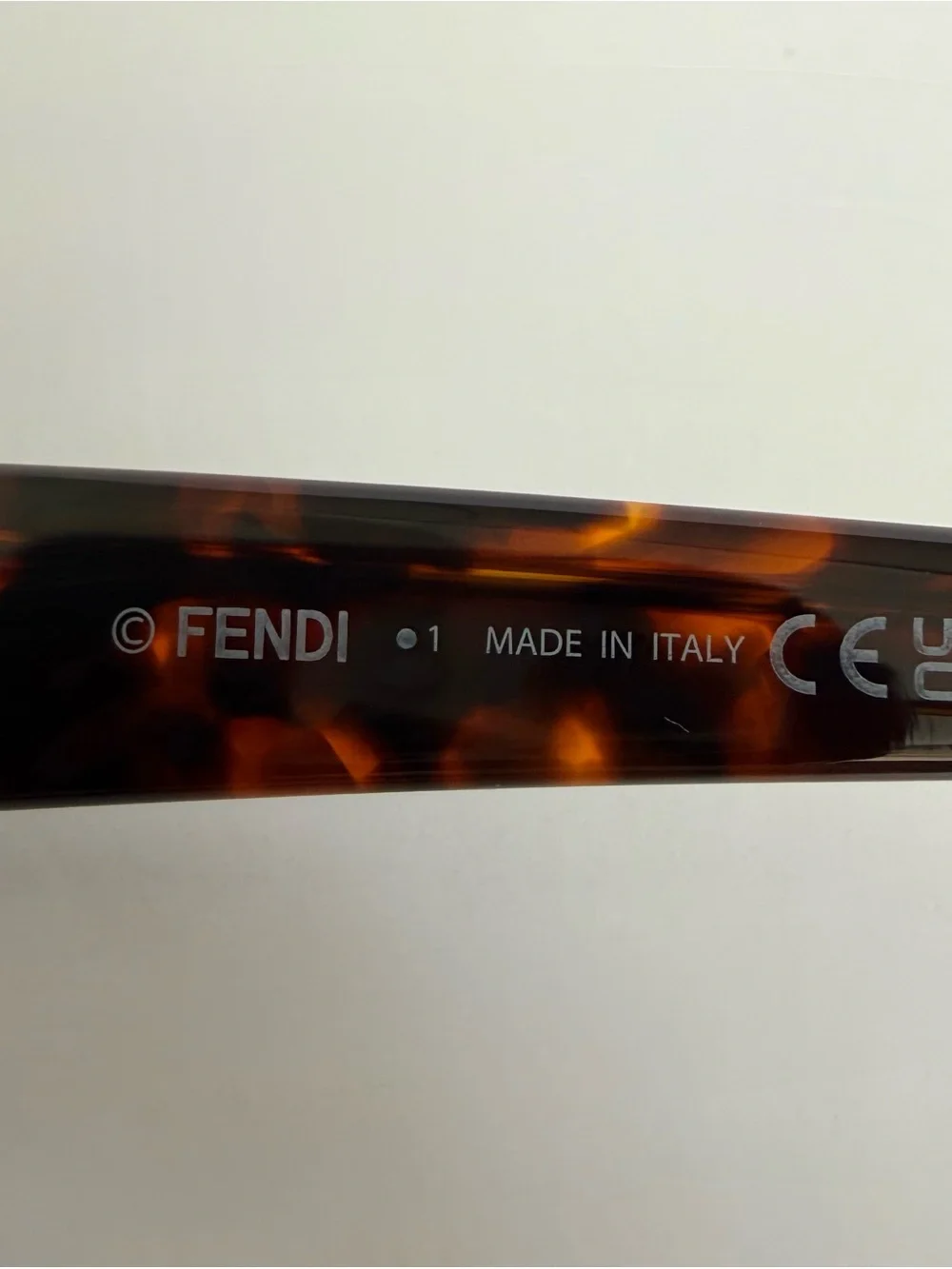 NEW!!! Fendi women oval sunglasses FE40177U 56G Authentic